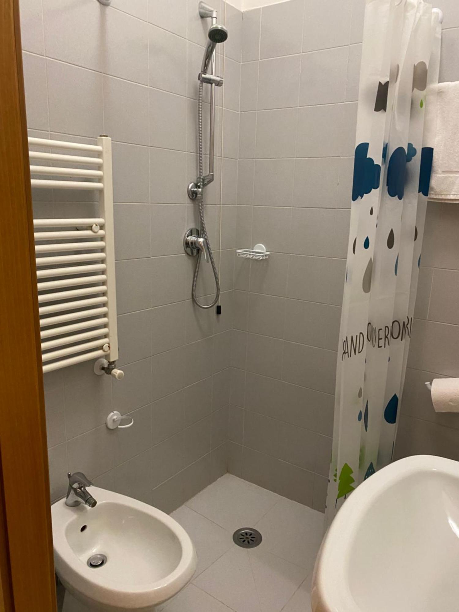 Hotel Ferrara Кьянчано-Терме Экстерьер фото