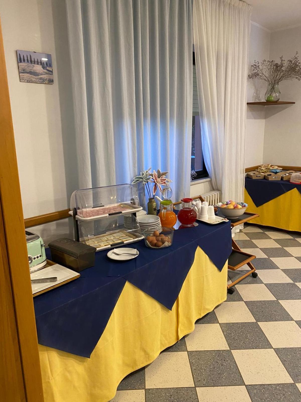 Hotel Ferrara Кьянчано-Терме Экстерьер фото